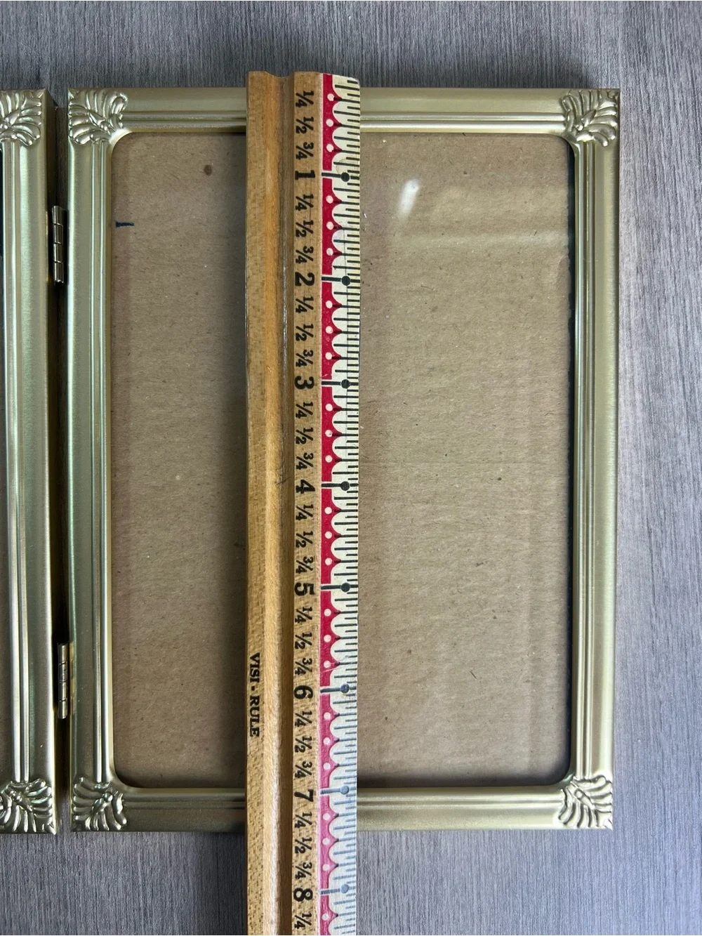 Hinged double picture frame goldtone 90s photo display 5X7